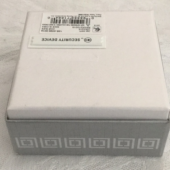 🎁NWT Liz Claiborne Fun Holiday Sled Brooch 🎁 - Picture 5 of 5